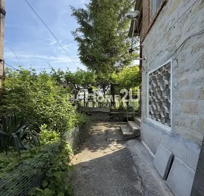 Photo 2 — House in Varna, Avren