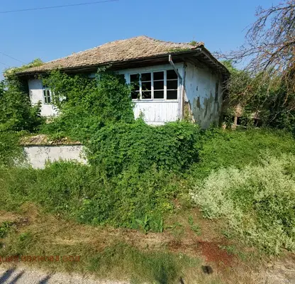 Photo 5 — House with yard and panoramic view in Baba Tonka village, Targovishte region