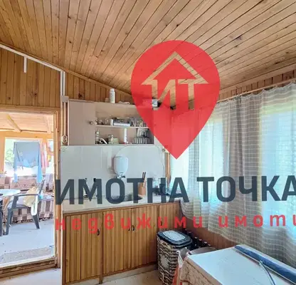 Снимка 2 — Едноетажна вила с 3 стаи в с. Бачково с двор и панорама
