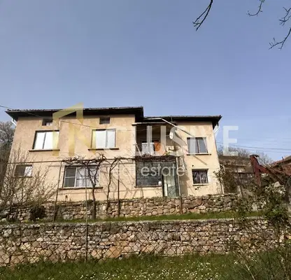 Photo 2 — House in Sofia, Bailovo