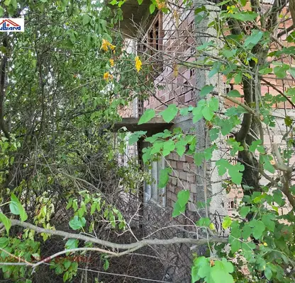 Снимка 4 — Двуетажна къща с 6 стаи в с. Баланово, област Кюстендил