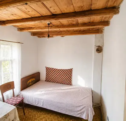 Photo 2 — House with 6 rooms and large yard in Balvan village, Veliko Tarnovo region