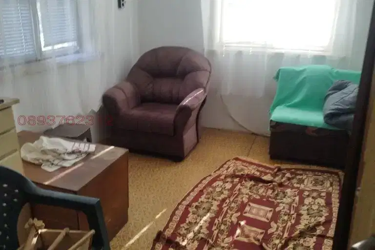 House in Vraca, Banica