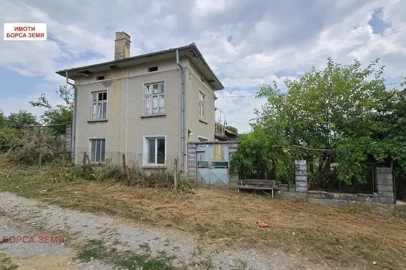 House in Tyrgovishte, Bayachevo