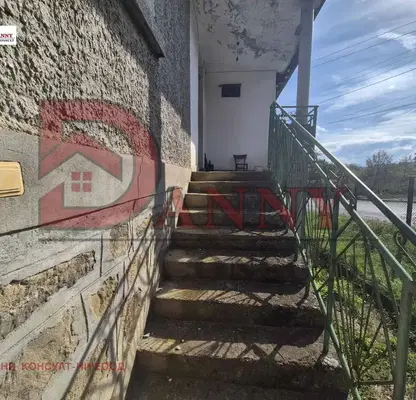 Photo 2 — House with 4 rooms and yard in Bebrovo village, Veliko Tarnovo region
