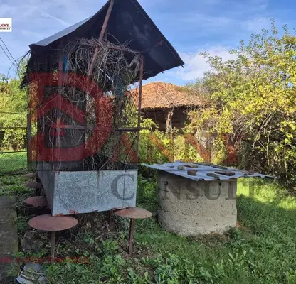 Photo 3 — House with 4 rooms and yard in Bebrovo village, Veliko Tarnovo region