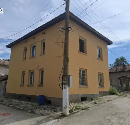 Photo 2 — Two-storey house with terrace in the centre of Beglezh village, Pleven region