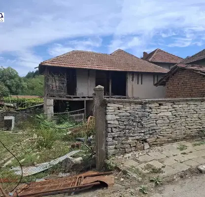 Photo 5 — Two-storey house with terrace in the centre of Beglezh village, Pleven region