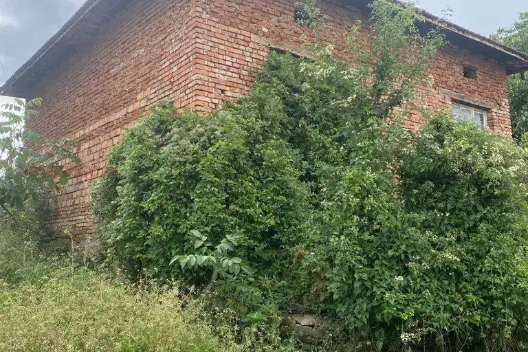 Къща в Ловеч, с. Беленци