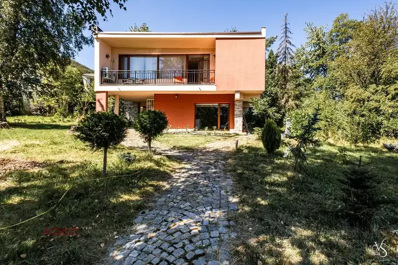 House with 2 bedrooms in Bistritsa near Sofia