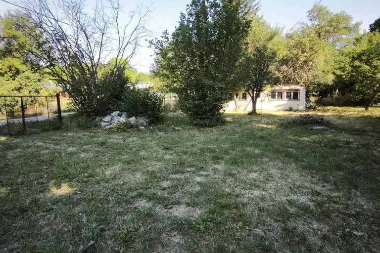 Two-storey house with 5 rooms in Bogdanov Dol village, Pernik region
