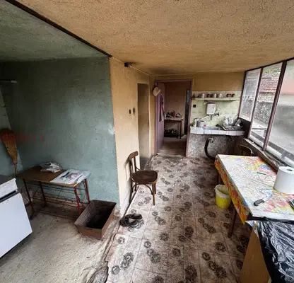 Photo 4 — House in Pazardjik, Byta