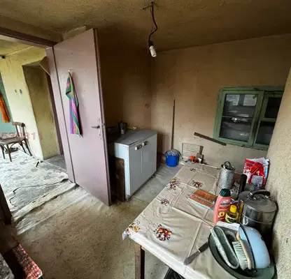 Photo 5 — House in Pazardjik, Byta