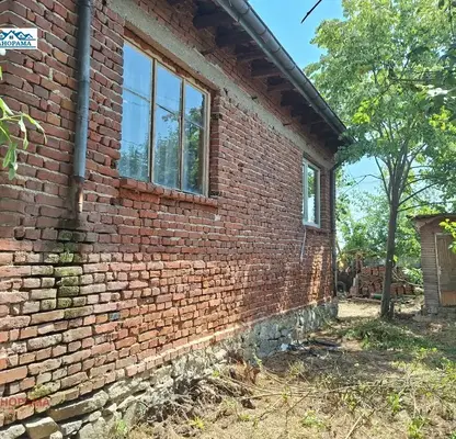 Photo 2 — Solid house with yard in Tsarimir village, Plovdiv region