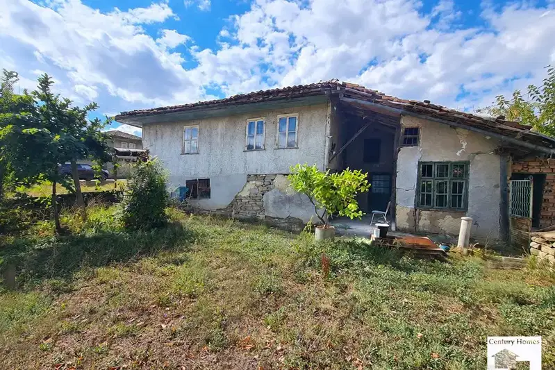 House in Veliko Tyrnovo, Cerova Koriya