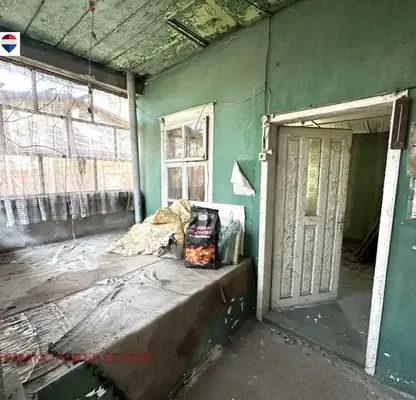 Снимка 5 — Къща с двор в с. Червена вода, област Русе