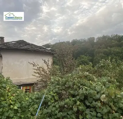 Photo 4 — 4-room house in Chukilite village, Gabrovo region, with large yard