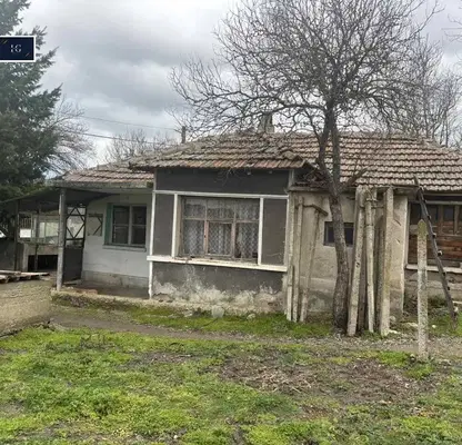 Photo 3 — One-story house with large yard in Debelt village, Burgas region