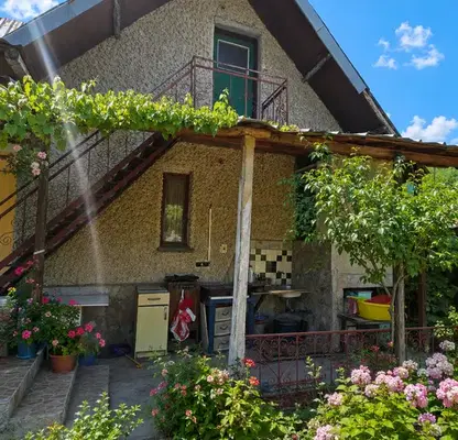 Photo 2 — Two-storey house with yard in Debrashtitsa village, Pazardzhik region