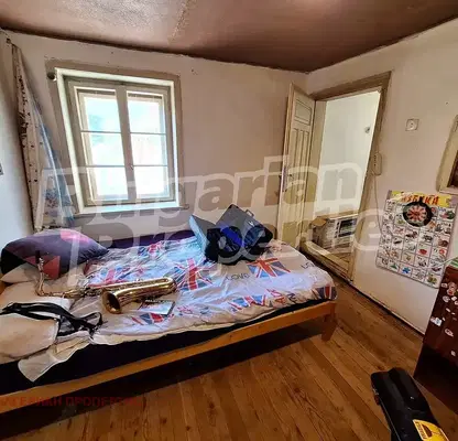 Photo 3 — House in Veliko Tyrnovo, Dimcha