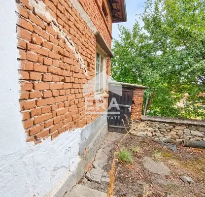 Photo 3 — One-story house with large yard in Dinevo village, Haskovo region