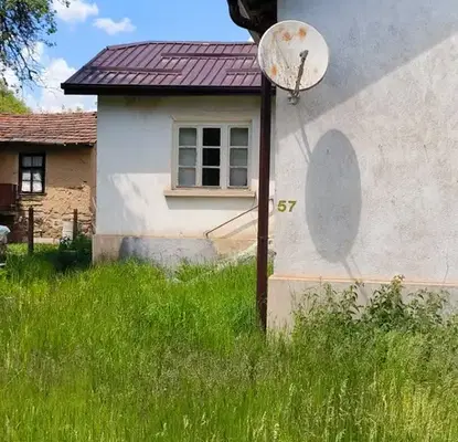 Снимка 4 — Къща с двор 70 кв.м в с. Джинчовци, област Перник