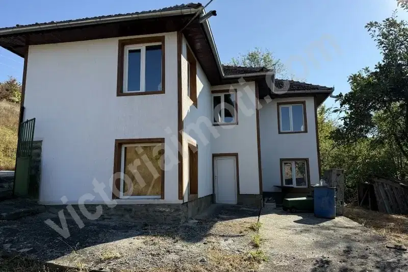 House in Tyrgovishte, Dlyjka Polyana