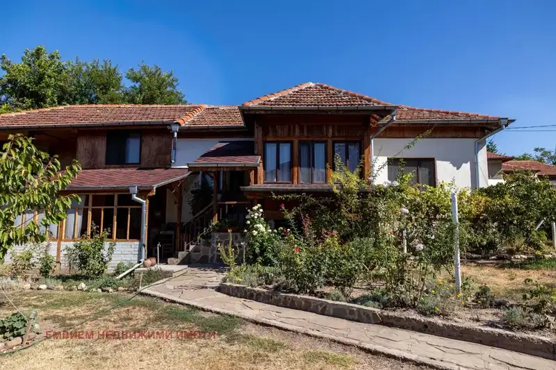 House in Lovech, Doirenci