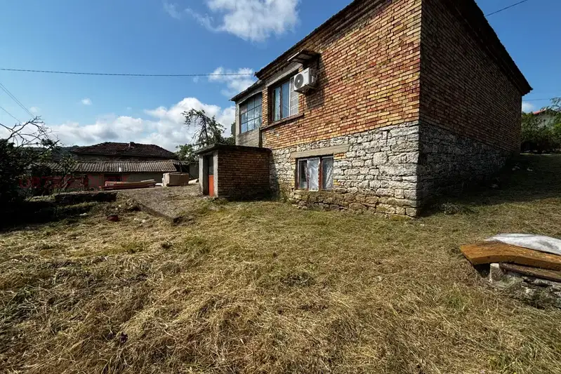 House in Varna, Dolishte