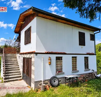 Photo 3 — House in Dolni Pasarel