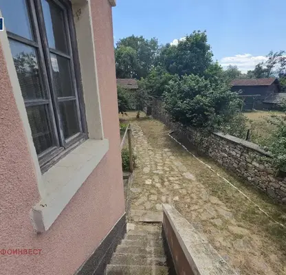 Photo 4 — House in Pazardjik, Dorkovo