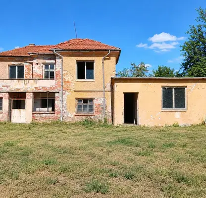 Снимка 2 — Къща в Ямбол, с. Дражево
