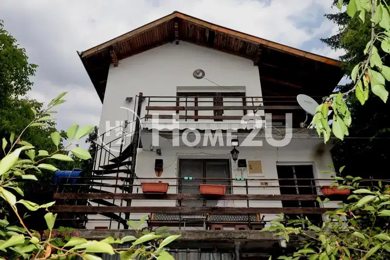 Two-storey house with 3 bedrooms in Drenovo village, near pine forest