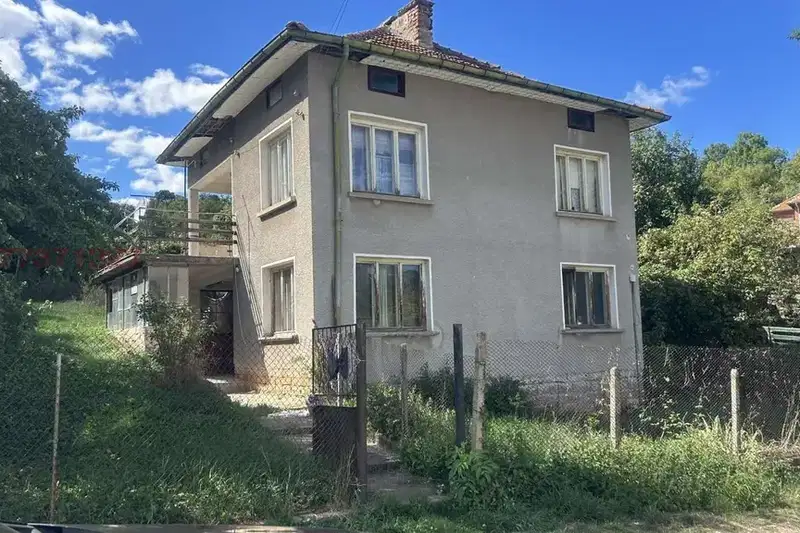 Two-storey house with 5 rooms in s. Drujevo, Sofia region