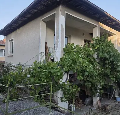 Photo 3 — House in област София, Drujevo