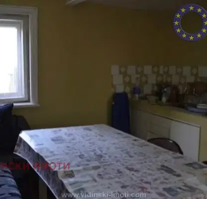 Снимка 5 — Двуетажна къща с 3 спални в с. Държаница, област Видин