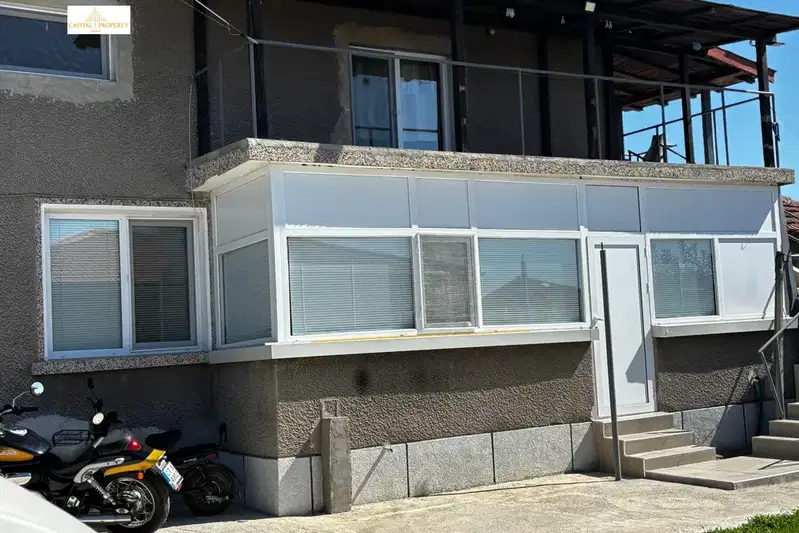 4-room house in Elenino village, Stara Zagora region with garage