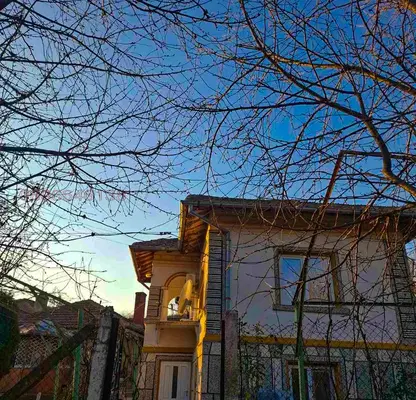 Снимка 2 — Къща с 5 стаи и голям двор в с. Гарван, обл. Силистра