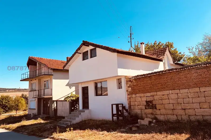 House 60 sq m in Getsovo village with yard and parking