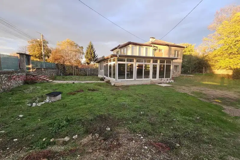 Two-storey house with 5 rooms in Gelemenovo village, Pazardzhik region