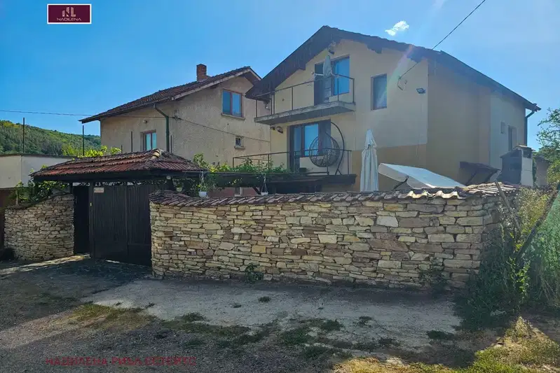 5-room house in Golema Rakovitsa village with barbecue area