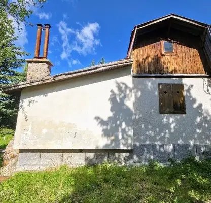Снимка 3 — Къща с 2 стаи в с. Големо Бучино с двор 741 кв.м.