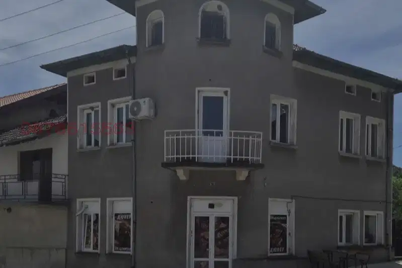 3-room house in Goljama Zhelyazna village, Lovech region, centre