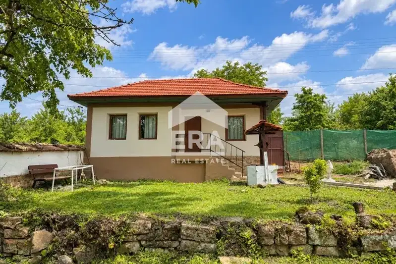 House in Veliko Tyrnovo, s. Gardevtsi