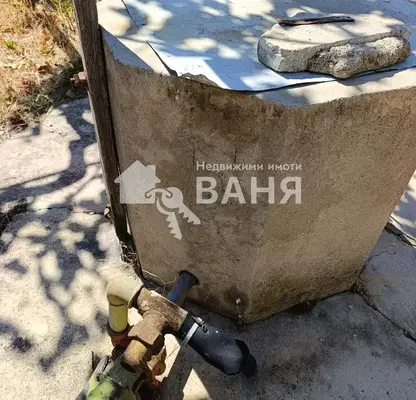 Снимка 4 — Къща с двор и гараж в с. Иганово, област Пловдив