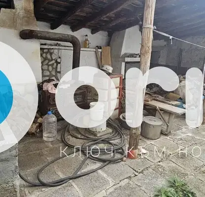 Снимка 5 — Къща с 5 стаи и гараж в с. Брягово, област Пловдив
