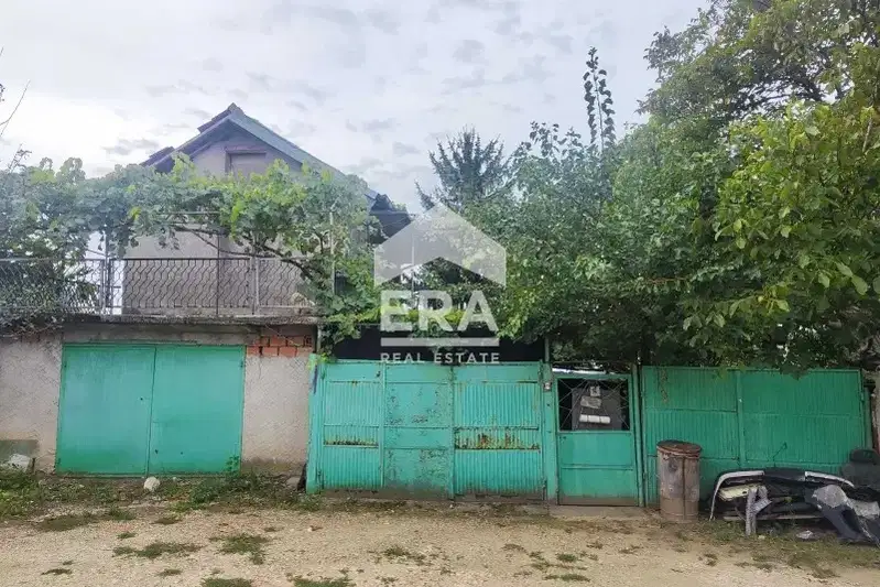 House with 2 bedrooms and garage in Kalipetrovo village, Silistra region