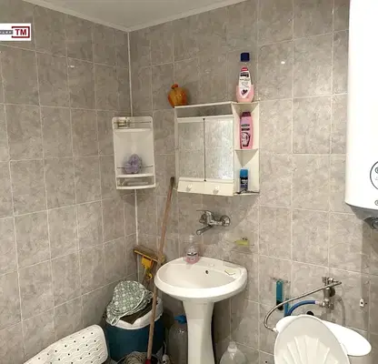 Снимка 4 — Двуетажна къща с 3 стаи в с. Караново, област Сливен