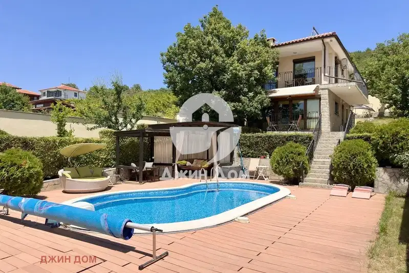 House in Burgas, Kosharica