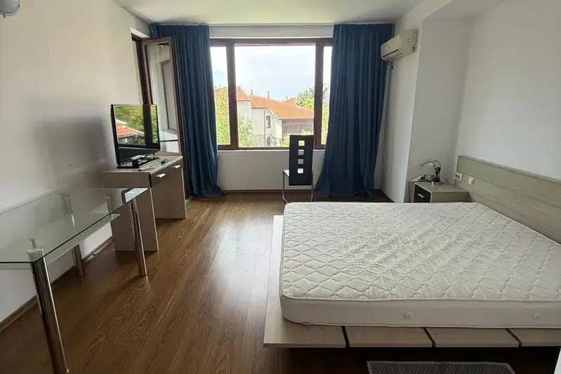 Two-storey house with 2 bedrooms in Kosharitsa village, Cholakova cheshma